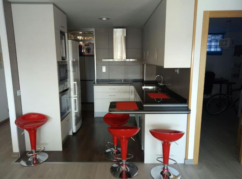 70 Sqm Apartment With Seaview In Arenales Del Sol. Buitenkant foto