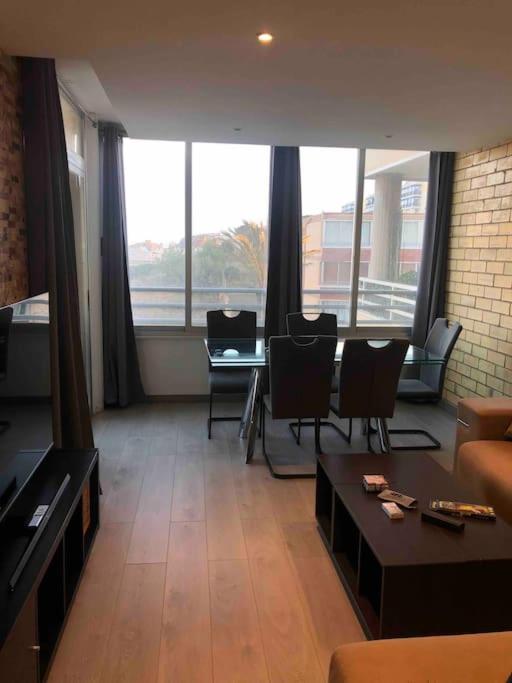 70 Sqm Apartment With Seaview In Arenales Del Sol. Buitenkant foto