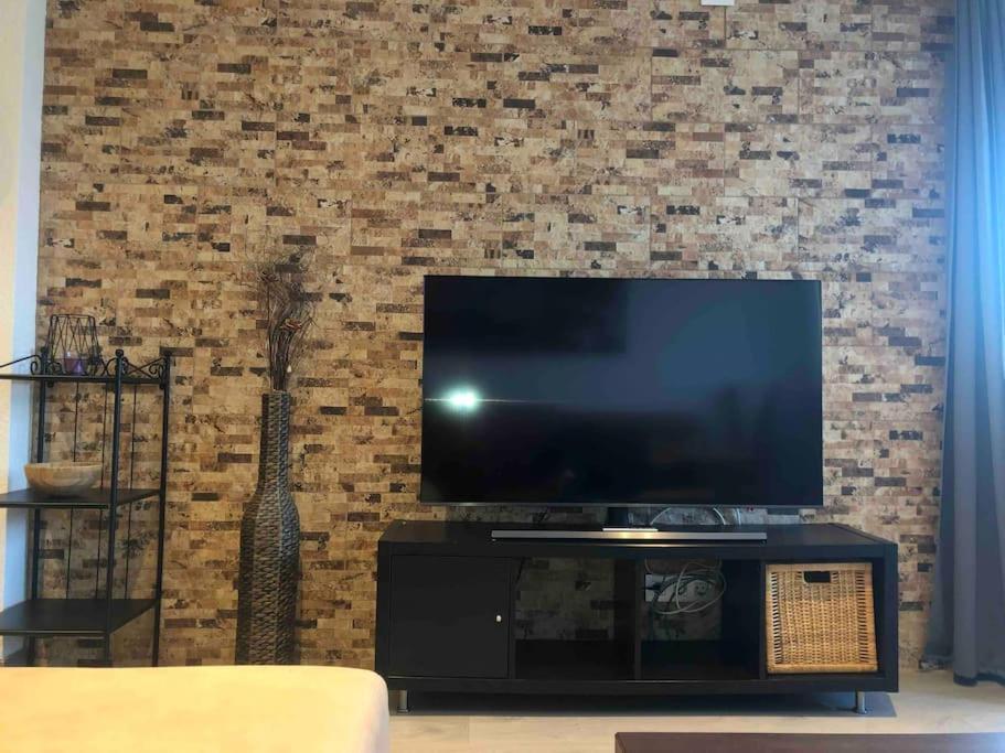 70 Sqm Apartment With Seaview In Arenales Del Sol. Buitenkant foto