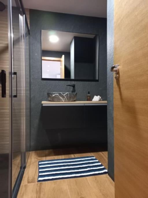 70 Sqm Apartment With Seaview In Arenales Del Sol. Buitenkant foto